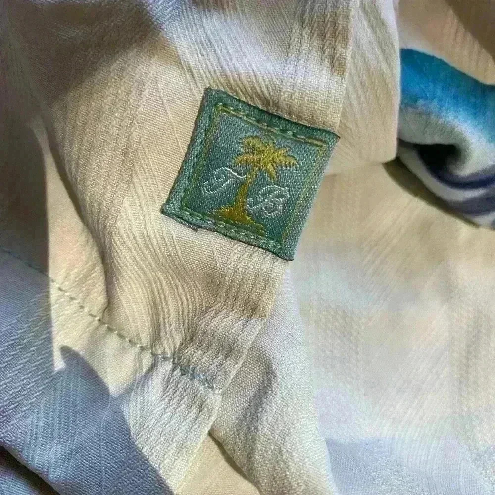 Tommy Bahama 100% Silk Tides Camp Shirt Size XL - Picture 5 of 8